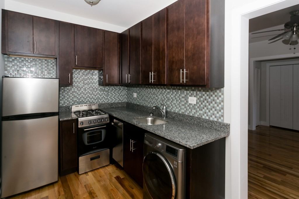 2244 W Wilson Ave #311 - Photo 3 of 14