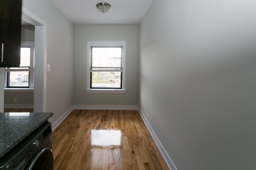 2244 W Wilson Ave #311 - Photo 4 of 14