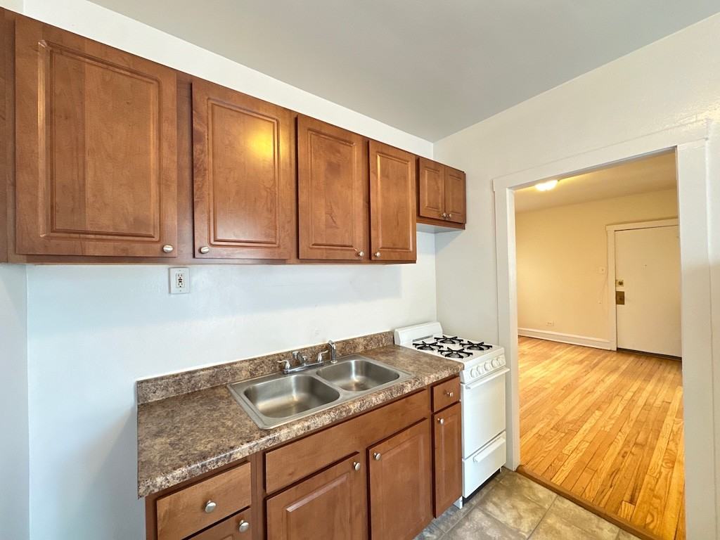 SPAULDING + SCHUBERT #1S - Photo 4 of 21