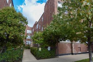 featured image of 3038 W Wellington Ave #3