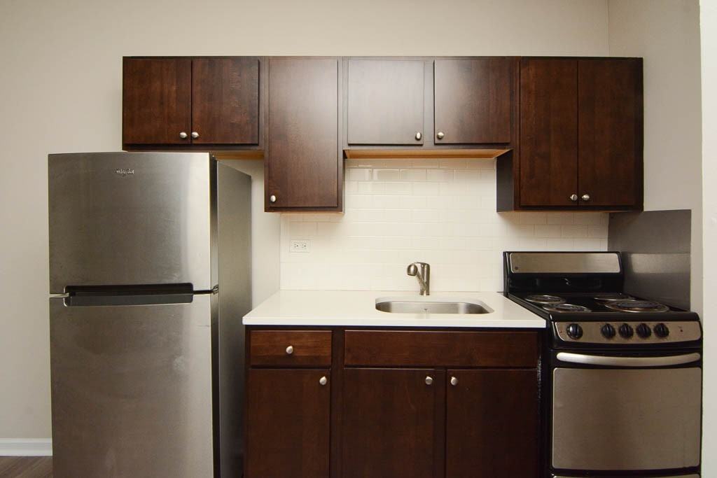 1627 N Humboldt Blvd #2I - Photo 2 of 14