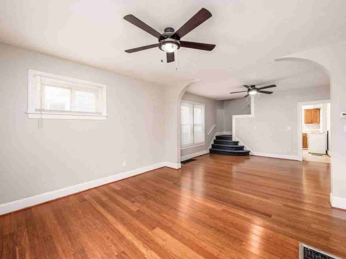 1411 N 5th St - Photo 2 of 9