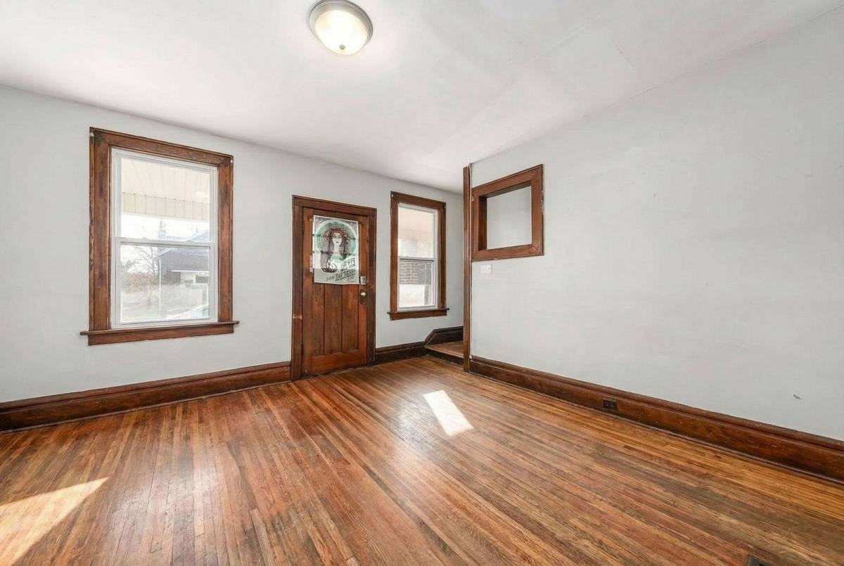 396 E Northwood Ave - Photo 3 of 9