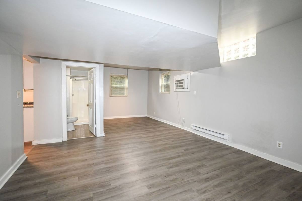 872 Clifton Crest Ter #3 - Photo 5 of 9