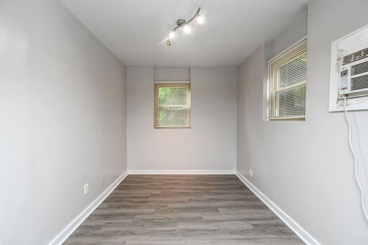 872 Clifton Crest Ter #3 - Photo 7 of 9