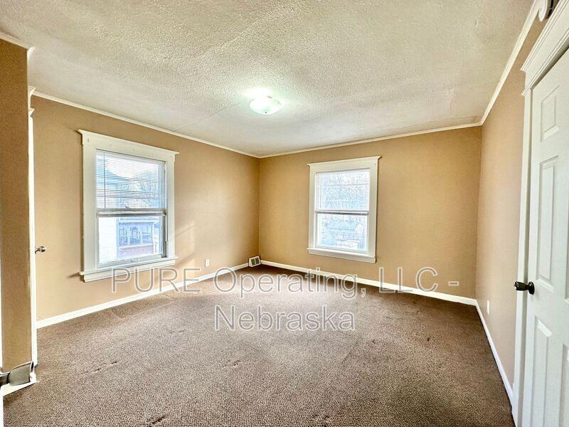 1504 N 35th St - Photo 3 of 20