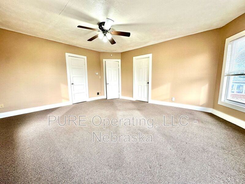 1504 N 35th St - Photo 6 of 20