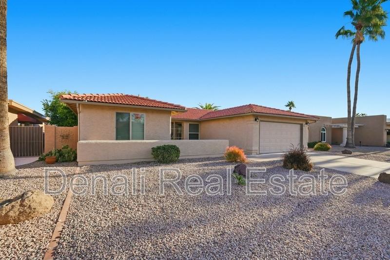 25835 S Greencastle Dr - Photo 3 of 37