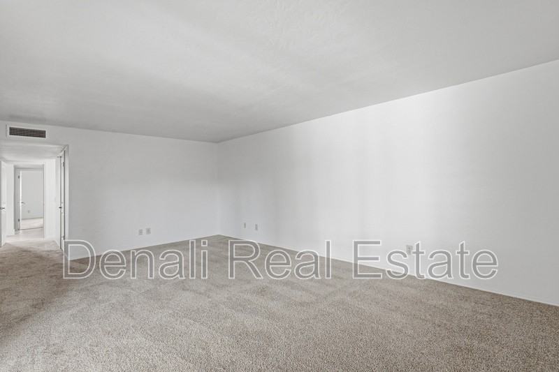 25835 S Greencastle Dr - Photo 6 of 37