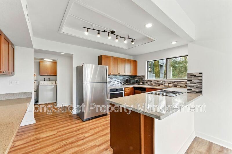 48 Eagle Crest Dr #2C