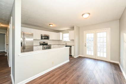 2695 Rockdale Dr - Photo 3 of 14