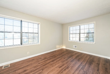 2695 Rockdale Dr - Photo 5 of 14