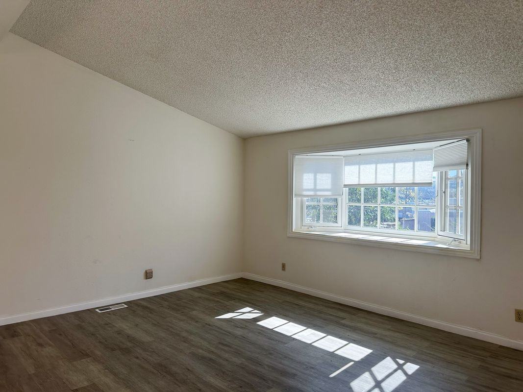 5750 Westfield St - Photo 3 of 17