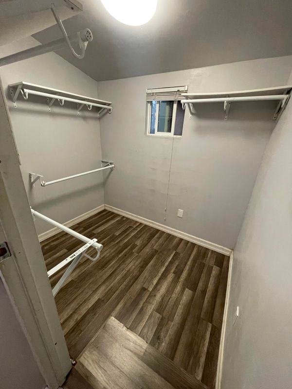 727 W 101st St - Photo 7 of 7