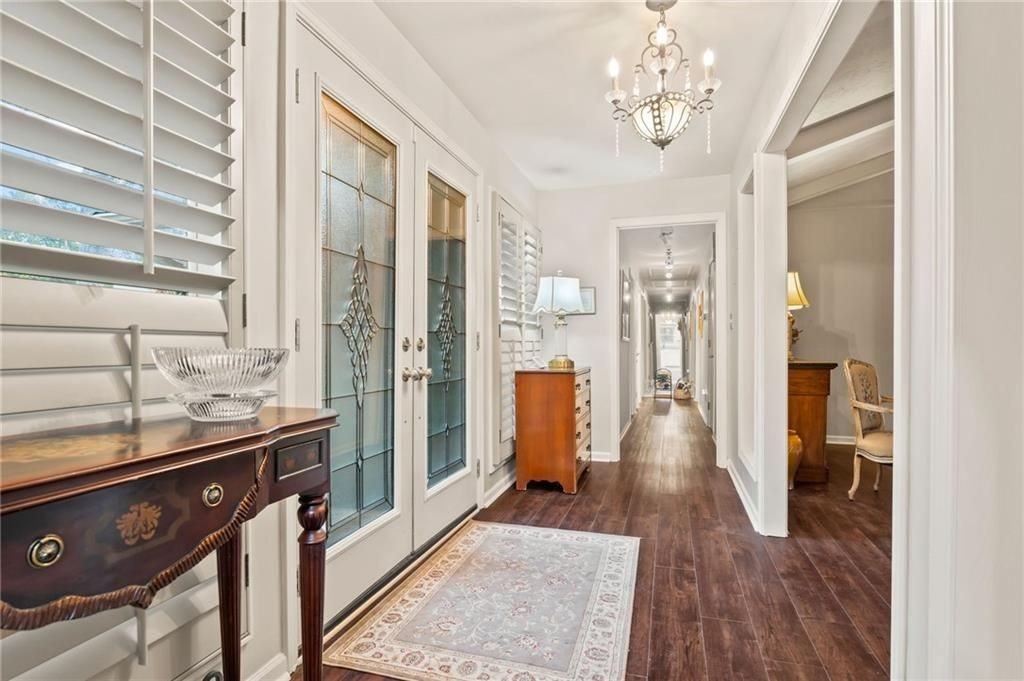 4040 Summit Dr - Photo 5 of 31