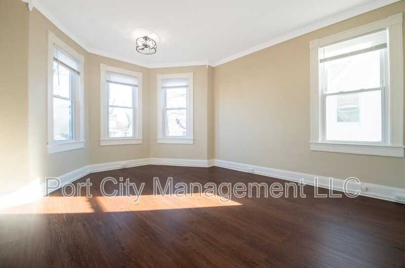 5327 Wesley Ave - Photo 4 of 27