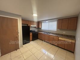 featured image of 3406 Warren Ave #1