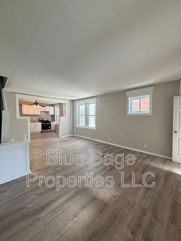 425 Pusey Ave - Photo 5 of 32