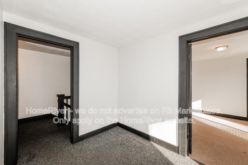 1524 S Talbott St - Photo 4 of 35