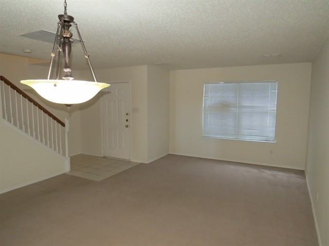 6803 Lake Jackson Dr - Photo 3 of 12