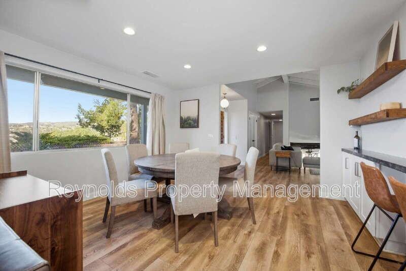 1953 Granite Hills Dr - Photo 6 of 31