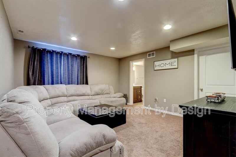 4603 Ne Milligan Ln - Photo 6 of 16