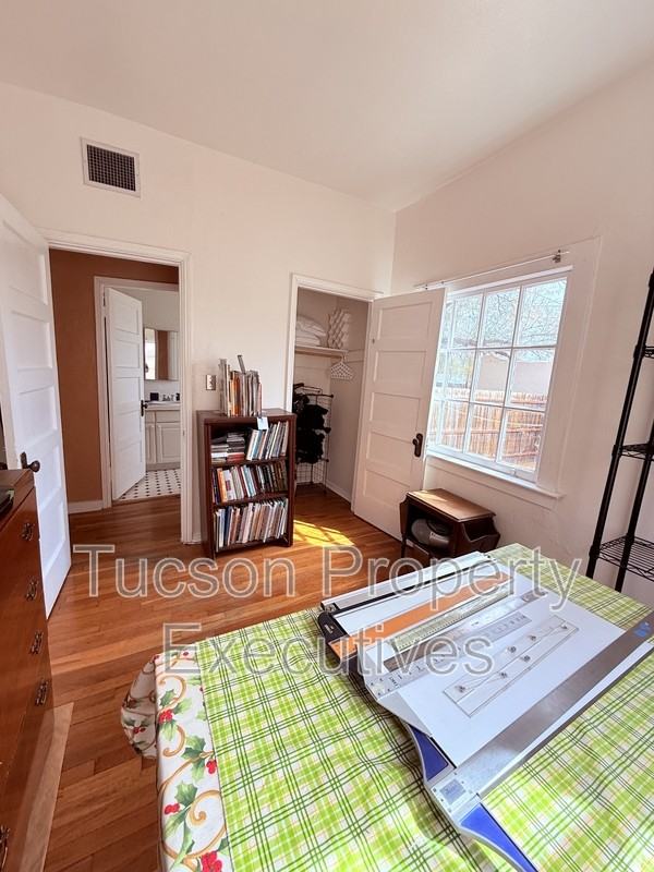 1220 N Olsen Ave - Photo 7 of 19