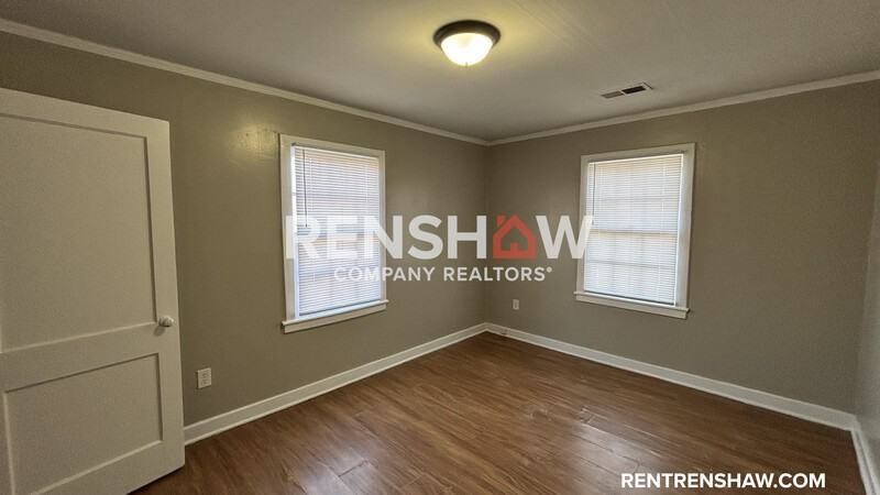 1840 Hartland St - Photo 5 of 14