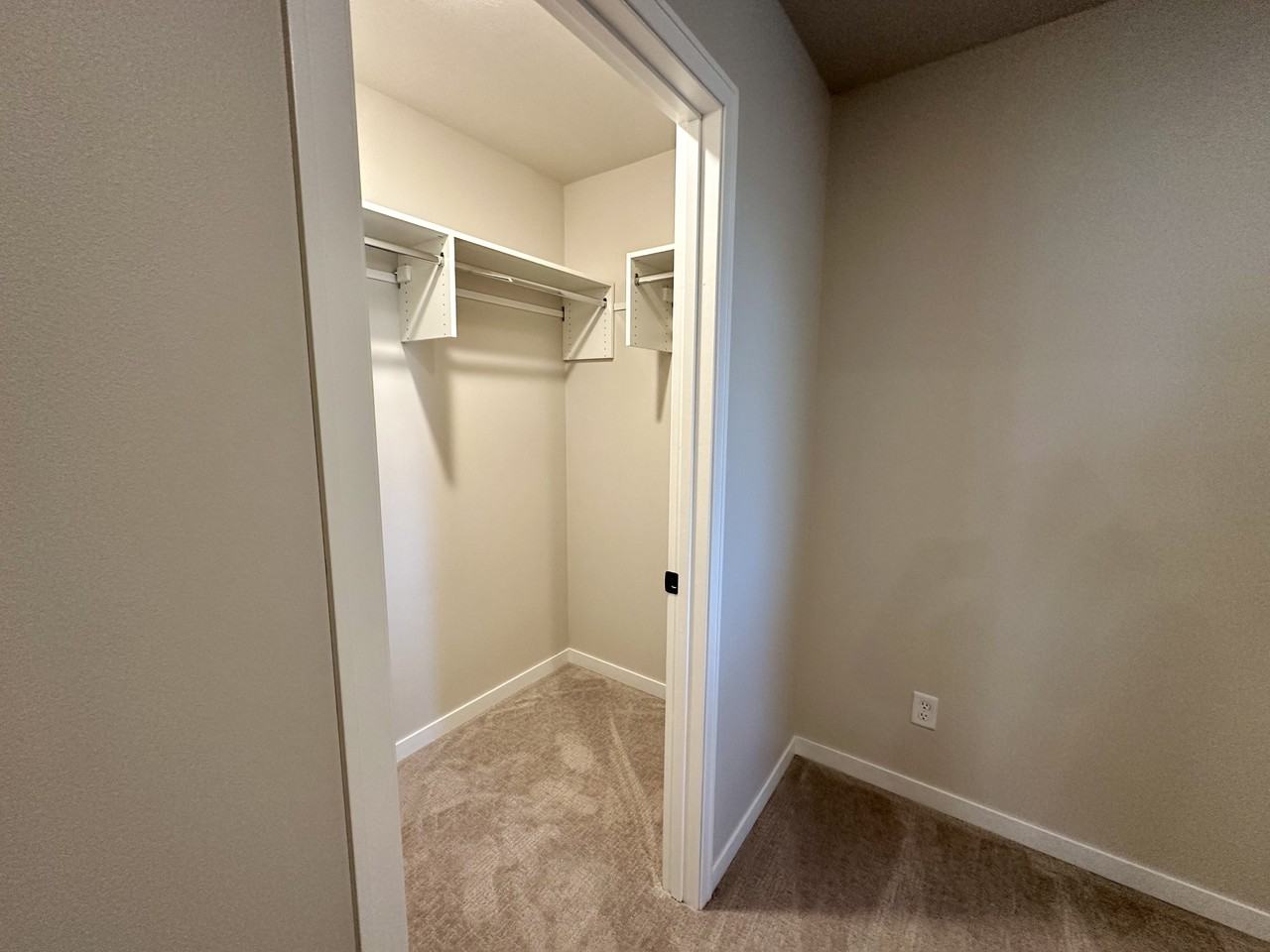 217 E Countryside Ave - Photo 2 of 11