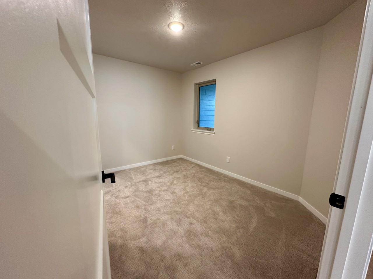 217 E Countryside Ave - Photo 3 of 11
