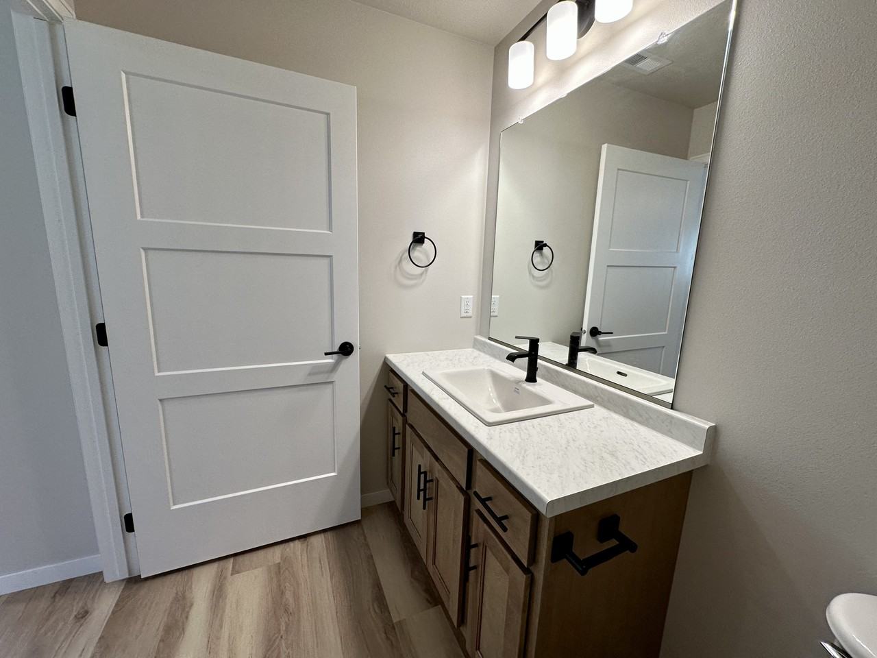 217 E Countryside Ave - Photo 5 of 11