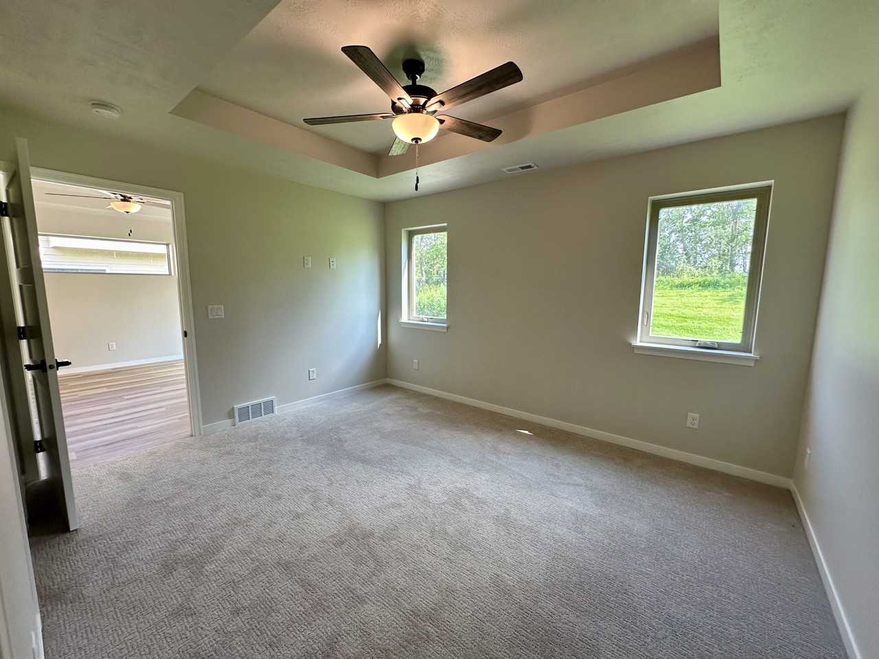 217 E Countryside Ave - Photo 7 of 11