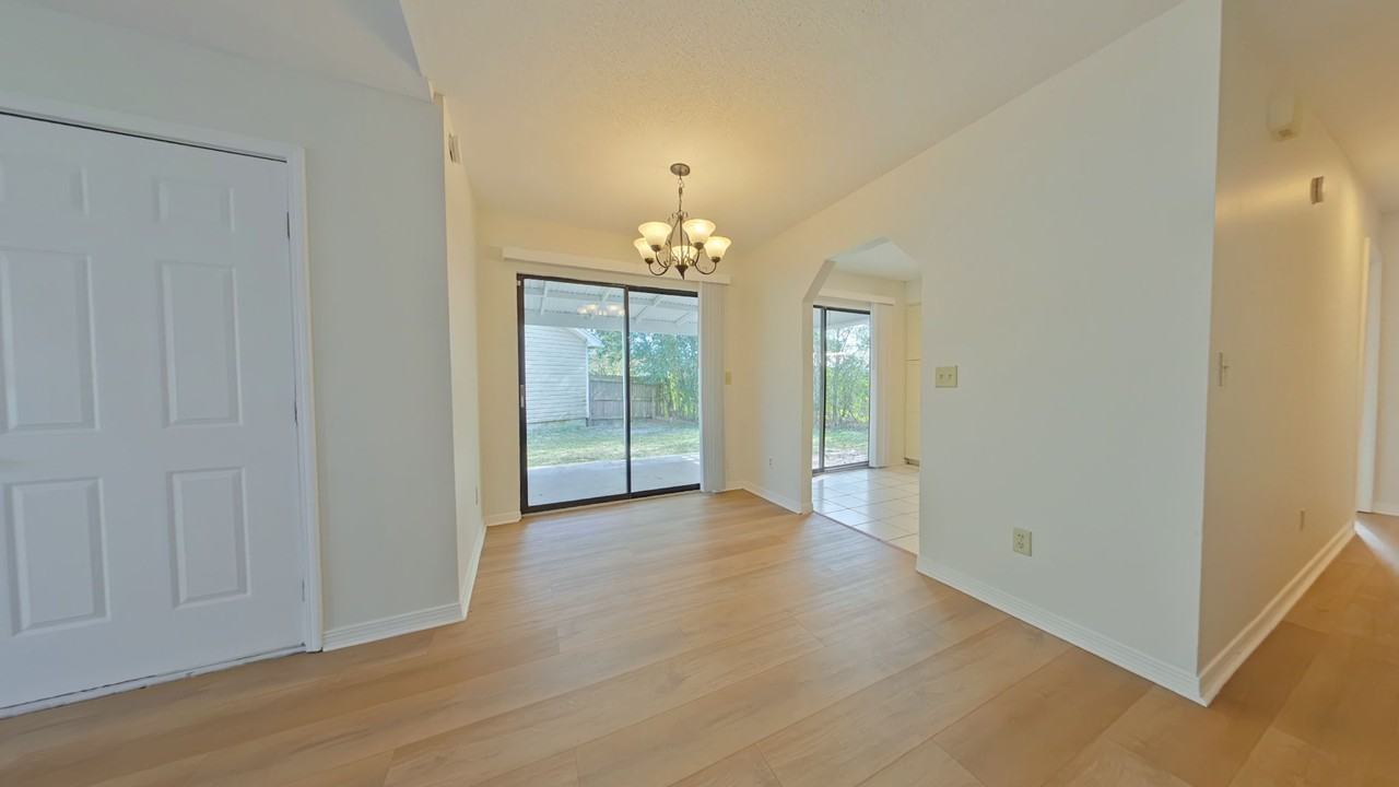 1916 Squirrel Path - Photo 6 of 15