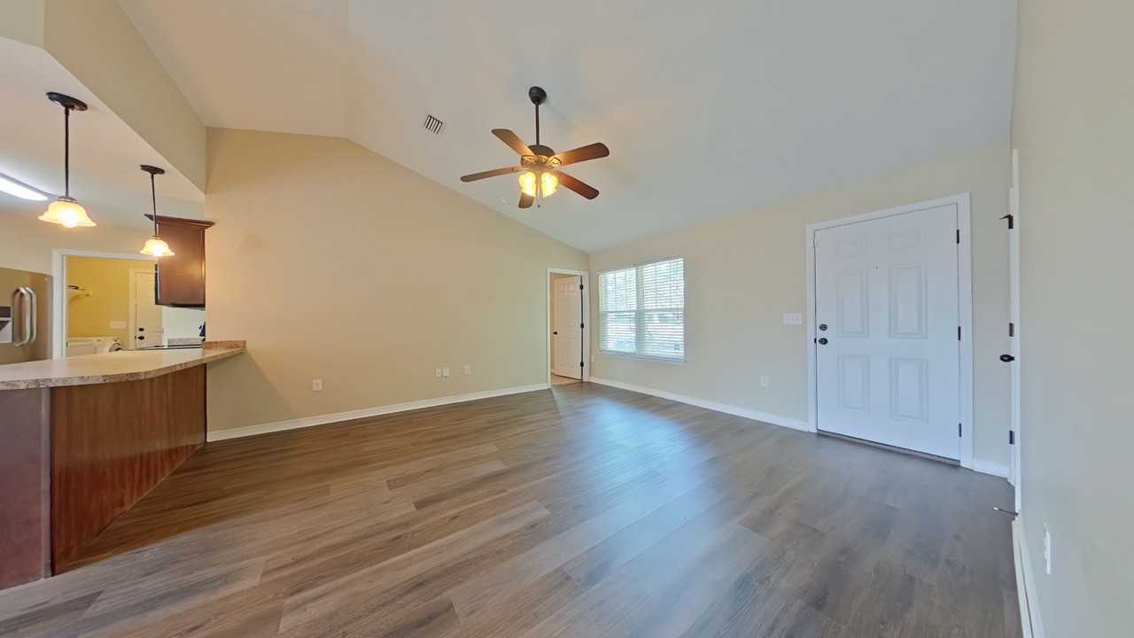 2767 Braswell St - Photo 4 of 16