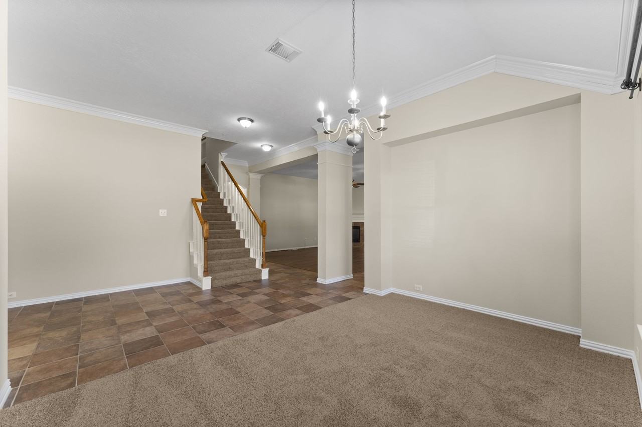 31323 Trinity Park Ln - Photo 7 of 41