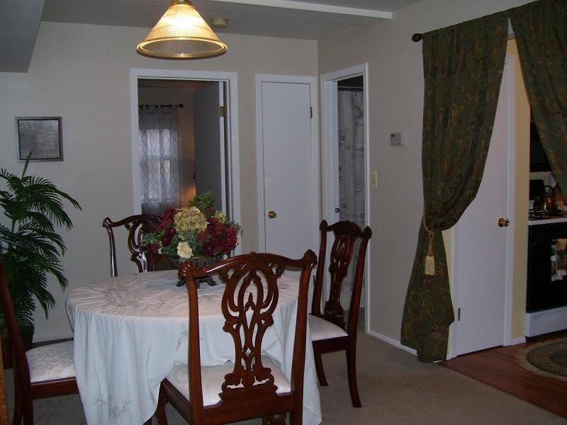 1004 Normandy Ct - Photo 2 of 6