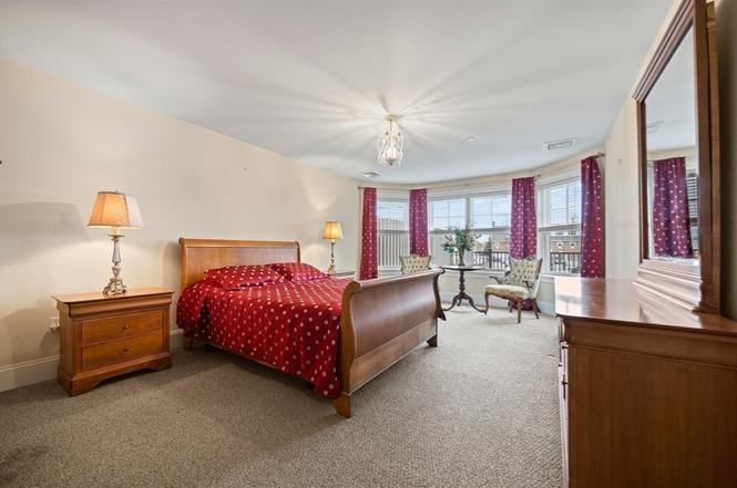 18 Division St - Photo 4 of 13