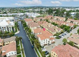 featured image of 418 Maravilla Ln