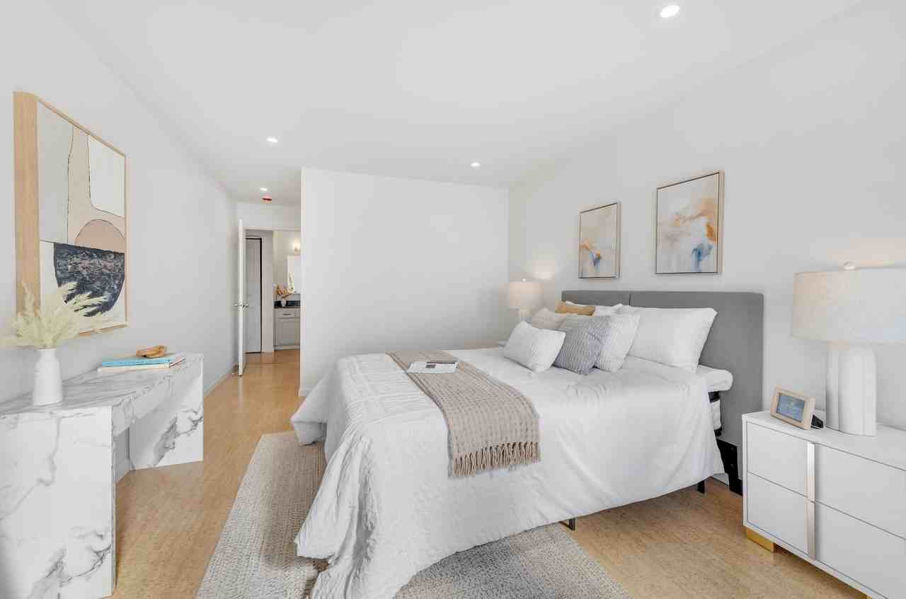 465 Fathom Dr - Photo 5 of 16