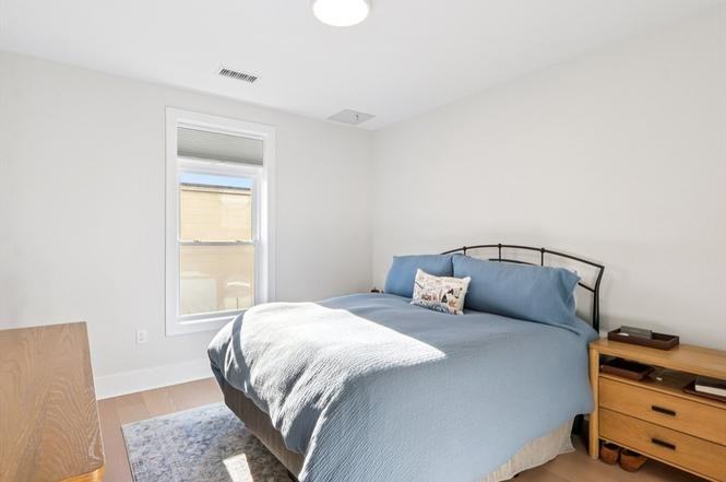 62 Foundry St - Photo 3 of 13