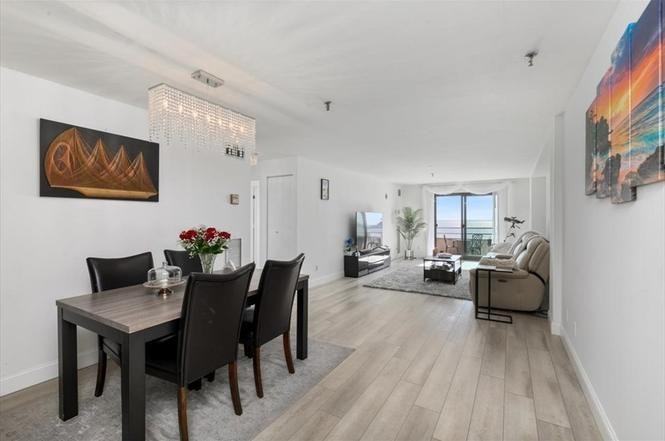 376 Ocean Ave - Photo 5 of 12