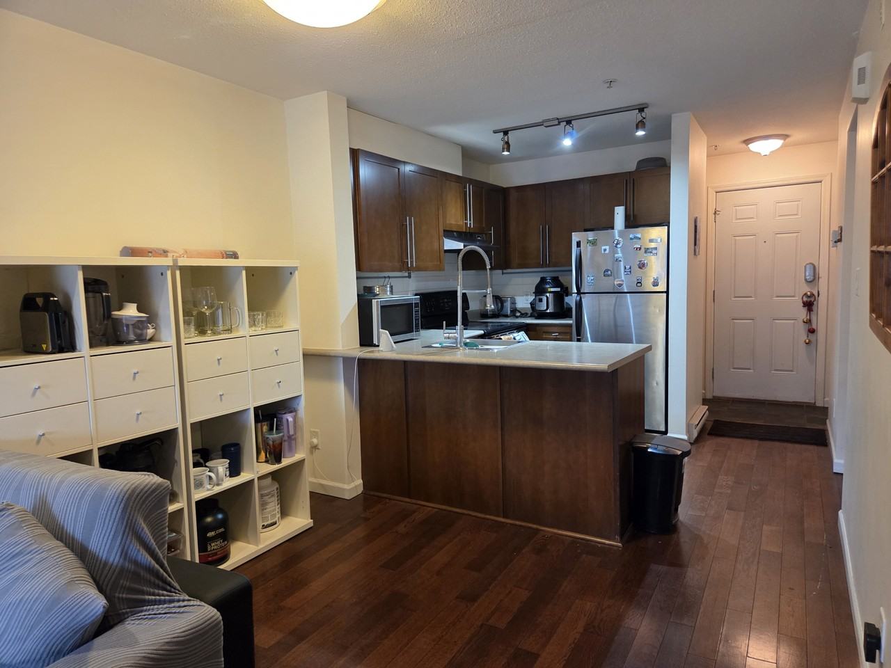 7300 Arbutus St - Photo 2 of 6