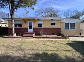 featured image of 2344 Paddy Ave