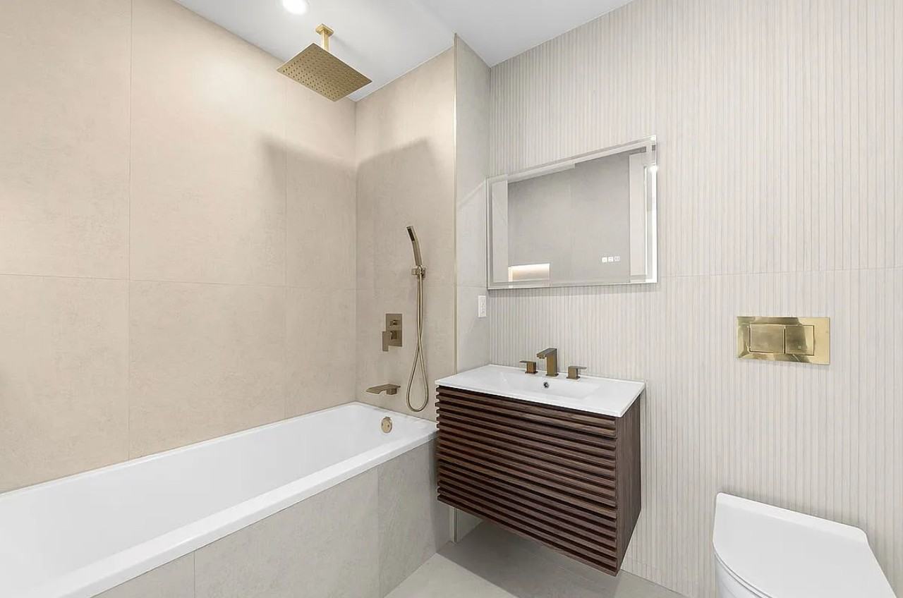 156 Tompkins Ave #3B - Photo 3 of 9