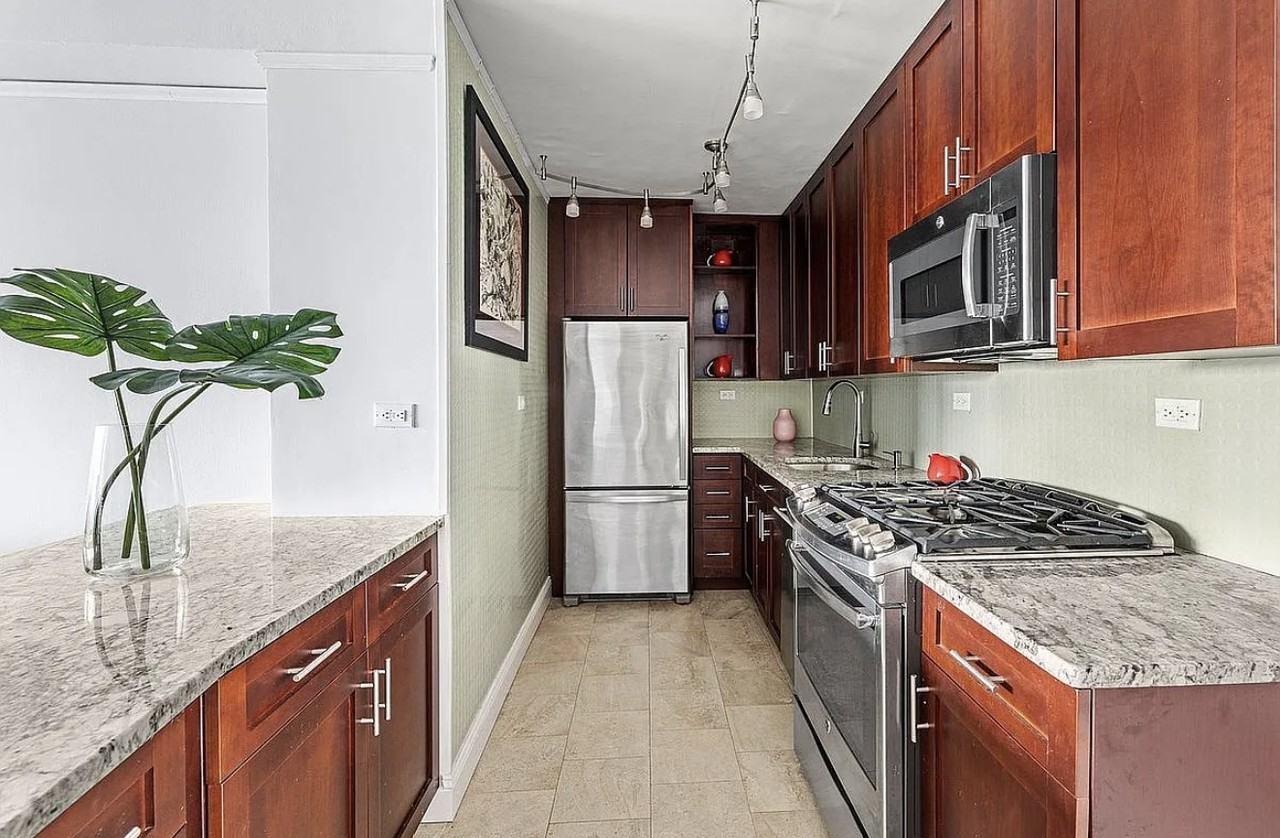 900 W 190th St #14E - Photo 3 of 6