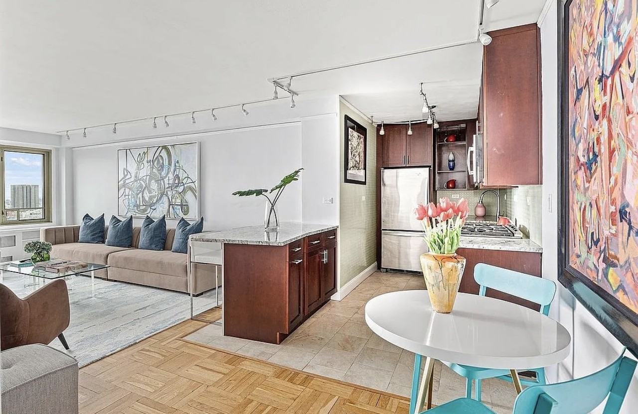 900 W 190th St #14E - Photo 6 of 6