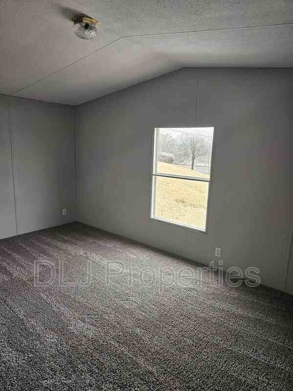 957 Eslinger Ct - Photo 7 of 11