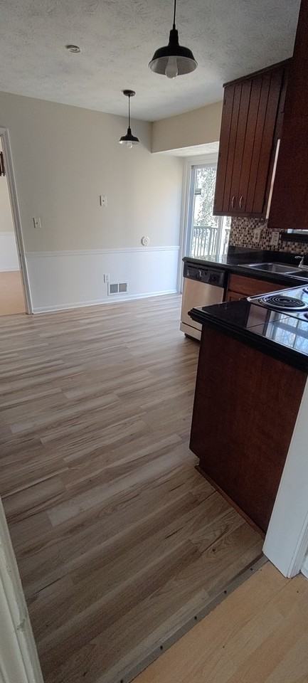 467 Chartley Trl - Photo 5 of 15