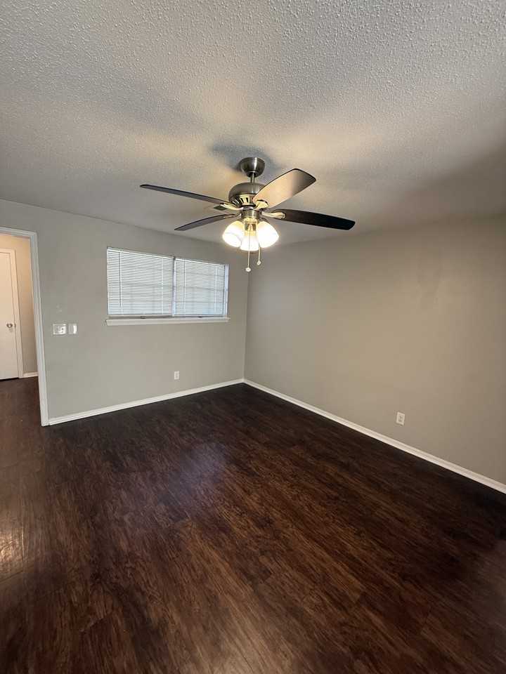 3938 Se 14th Pl - Photo 5 of 16