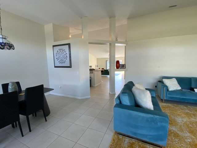 104 Van Gogh Way - Photo 4 of 8